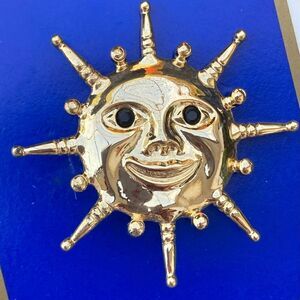 Vintage GERRY’S Smiling Sun Gold Tone Figural Brooch Pin New